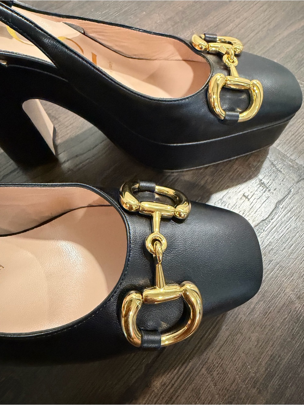 Gucci Black Leather Slingback Pumps with Gold Horsebit - Picture 7 of 16